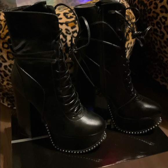 🆕BLACK LEATHER CHUNKY HEEL BEADED PLATFORM LACE-UP IT GIRL CULT STOMPER BOOTS - Picture 6 of 16